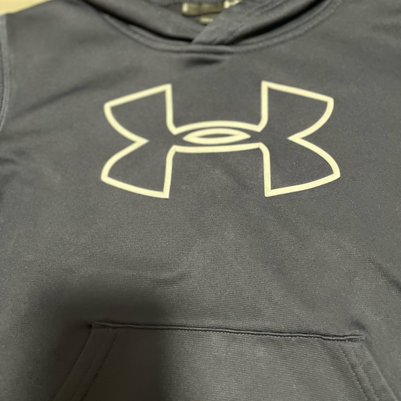 Boys Under Armour hoodie - Picture 3 of 3